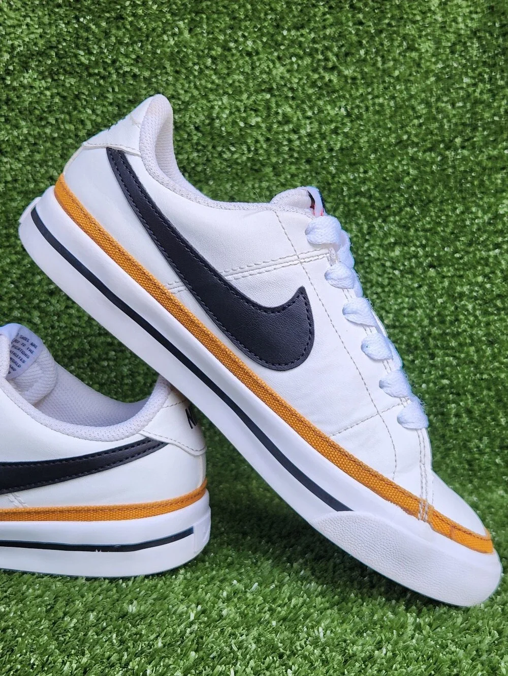 Nike Court Legacy Low Big Boys Leather White Black Sneakers Shoes Size 4.5 Youth